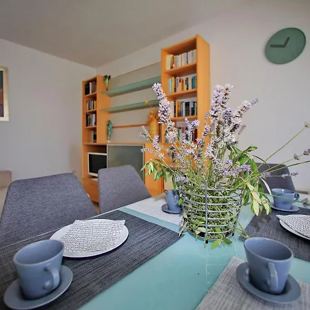 Sun-kissed In With Garden Apartment Bibinje